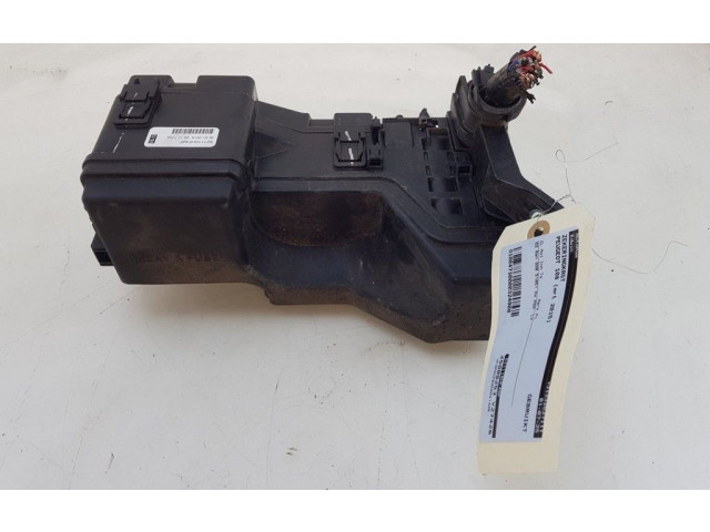 Блок предохранителей 1612190080, 821110HP00A Peugeot 108