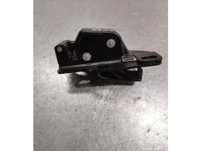 Генератор    Peugeot Partner      