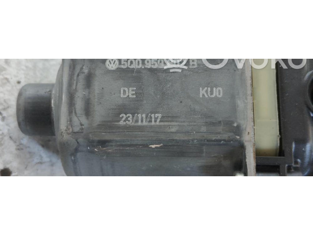 Ручка стеклоочистителей 5Q0959802B Skoda Superb B8 (3V)