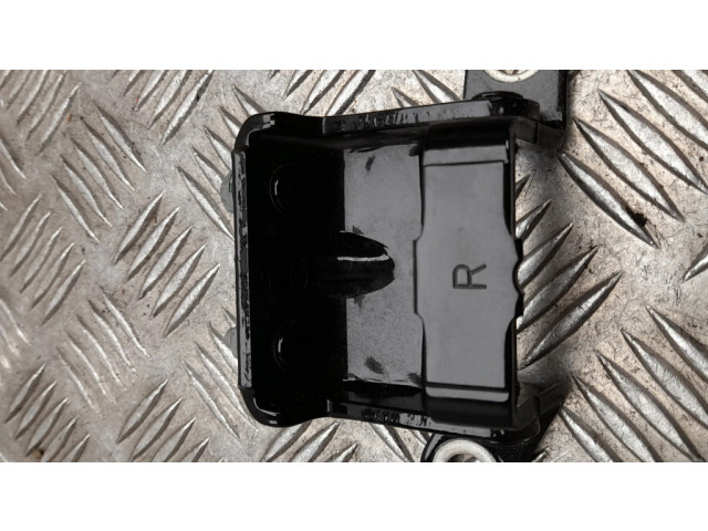 Передняя верхняя петля