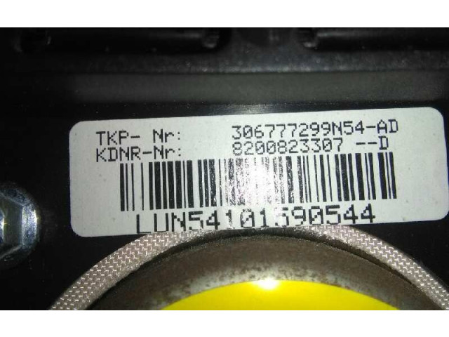 Подушка безопасности водителя 8200823307   Dacia Sandero