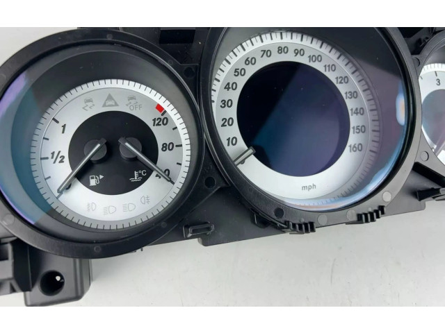 Přístrojová deska Mercedes-Benz C W205 2017 A2049004408