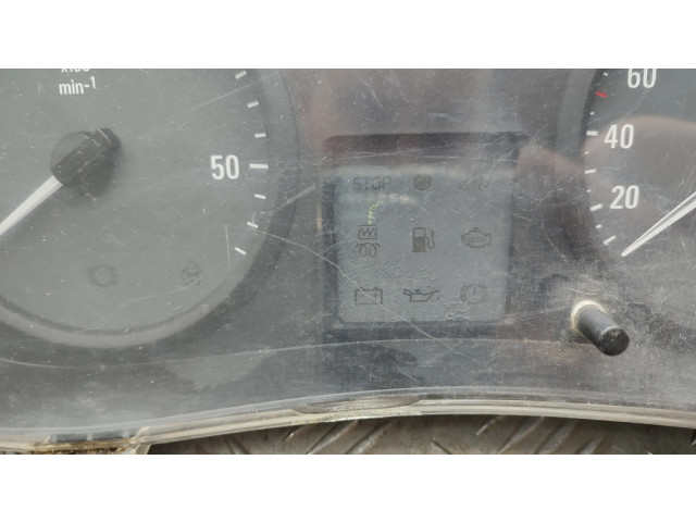 Панель приборов P8200283199E, 8200283199   Opel Vivaro       