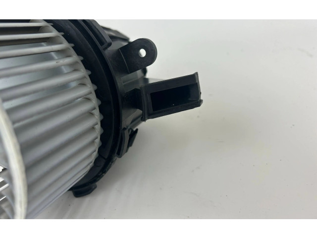 Вентилятор печки X6553 Audi Q5 SQ5