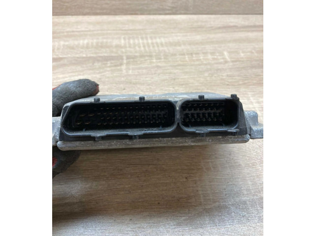 Блок управления двигателем Блок управления 038906018GM, 0281010181   Skoda Octavia Mk1 (1U)