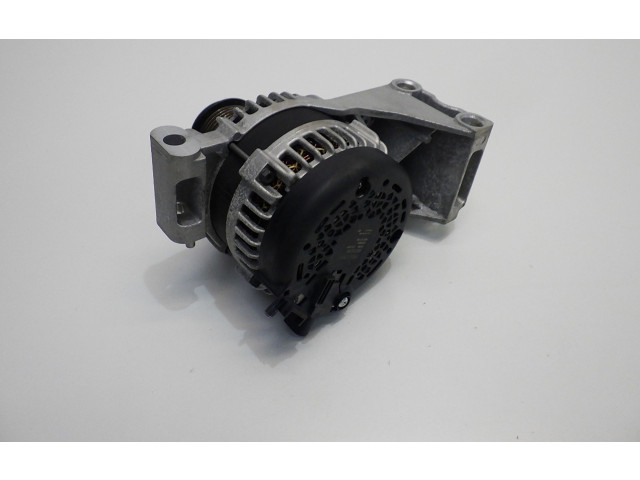 Генератор 32279255 Volvo XC40