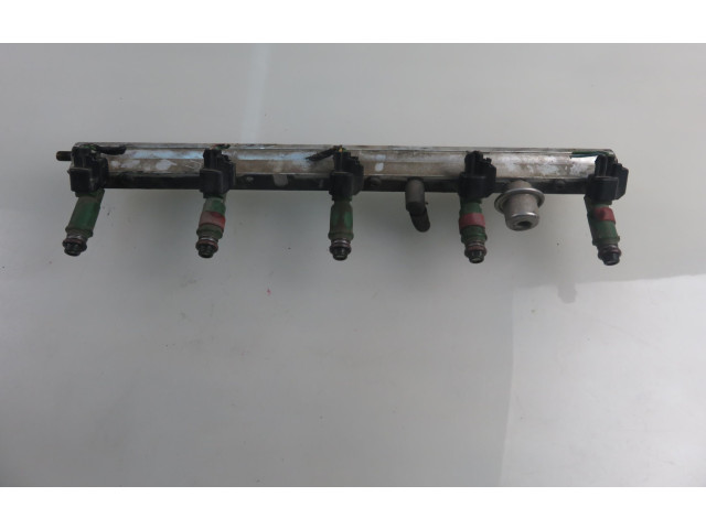 Топливная рампа 9202710, 9470229 Volvo S60 для двигателя B 5244 S2