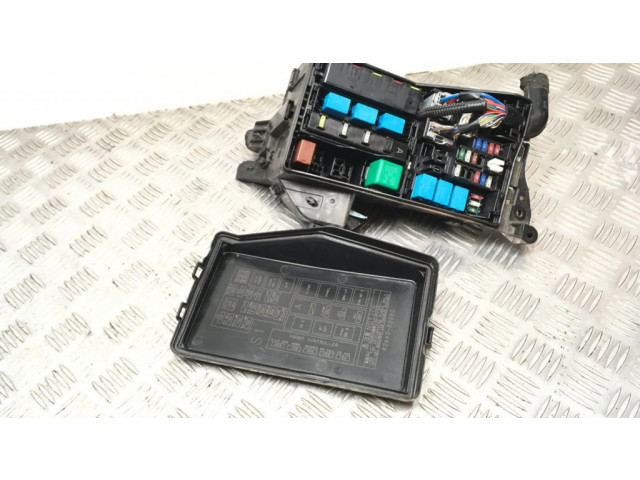 Pojistková skříňka 8266253080, 8264130250 Lexus 220D-250-350 2007