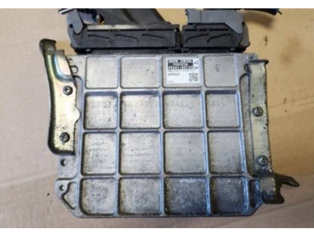 Řídící jednotka 89661-05F20 Toyota Avensis T270 2012