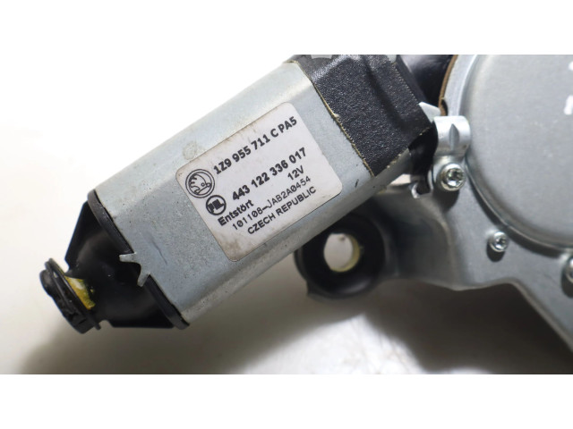 Моторчик заднего дворника Skoda Octavia Mk2 (1Z)