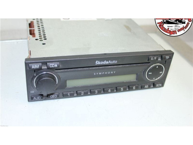 Радио/ проигрыватель CD/DVD / навигация Skoda Superb B5 (3U) 2001 - 2008 года