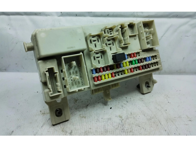 Pojistková skříňka Řídící jednotka BSM 519050058 Mazda 3 I 2008