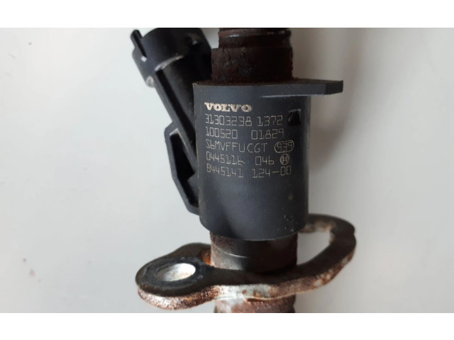 Форсунка 31303238, 31303238    Volvo V70   