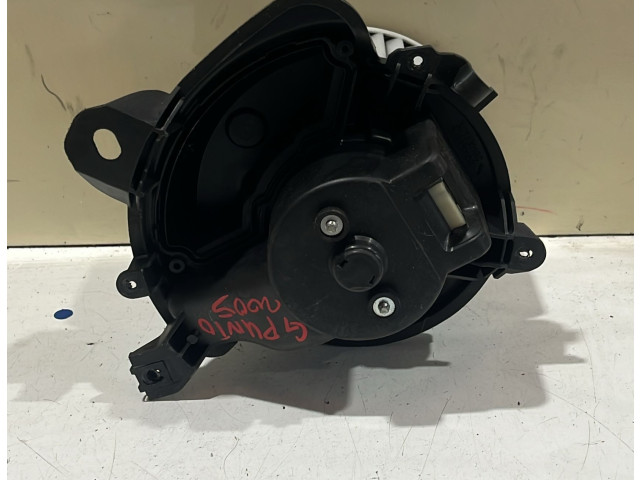 Вентилятор печки Fiat Grande Punto