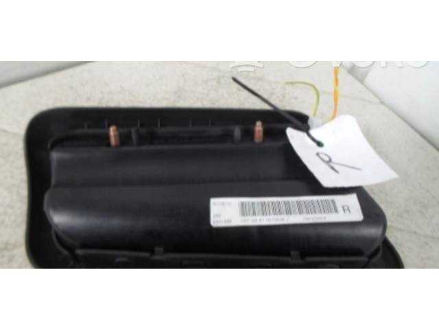 Подушка безопасности в сиденье 73910YV010 Peugeot 107