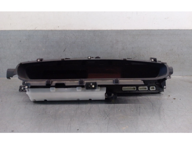 Přístrojová deska Toyota Prius (XW30) 2013 8380047B60, 8384147390