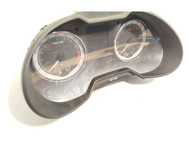 Панель приборов 5E0920741E   Skoda Octavia Mk3 (5E)       