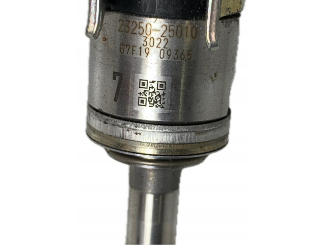 Vstřikovač 23250-25010 Toyota RAV 4 (XA50)