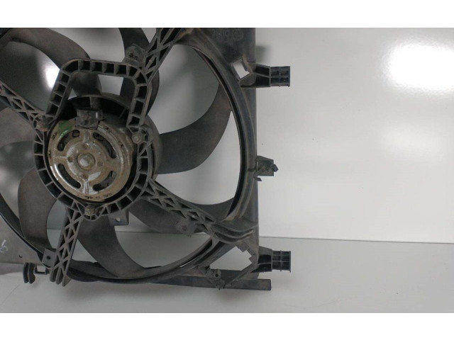 Вентилятор радиатора 55701410 Fiat Grande Punto 1.4