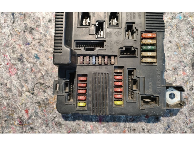 Блок предохранителей 8200306032A, S118399200D   Renault Scenic II -  Grand scenic II    