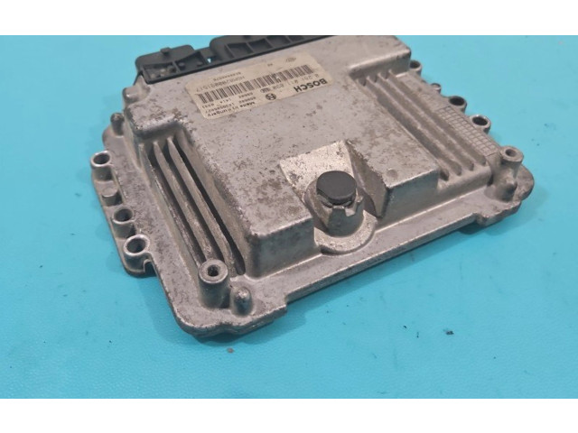 Řídící jednotka 0281011890, IMPRK1381427 Opel Vivaro 2006