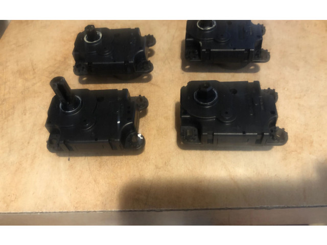 Вентилятор печки Mitsubishi Outlander