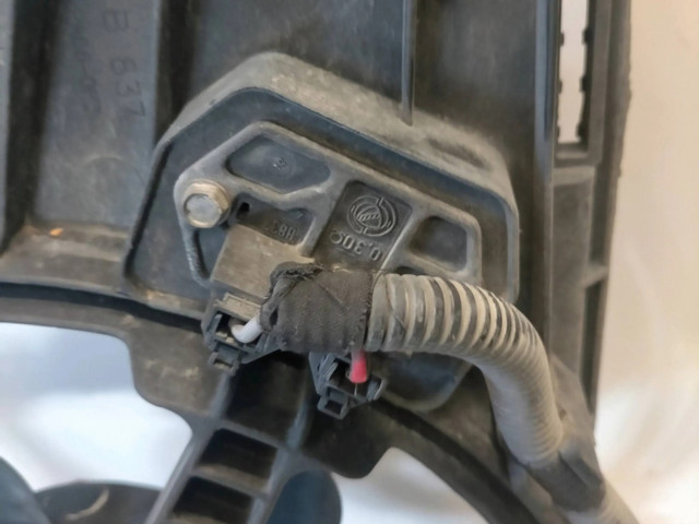 Вентилятор радиатора     51760613, 851600600    Fiat Punto (188) 