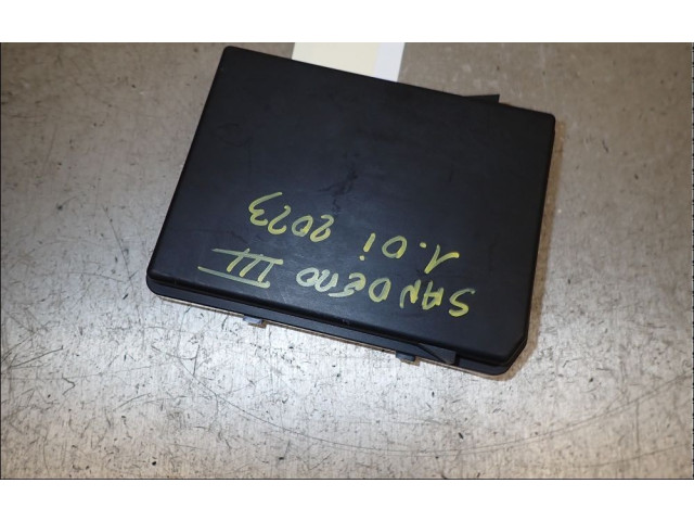 Блок предохранителей 284B29732R Dacia Sandero III