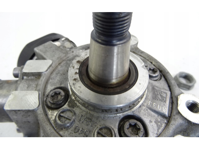 Топливный насос    04L130755D   Seat Leon (5F)