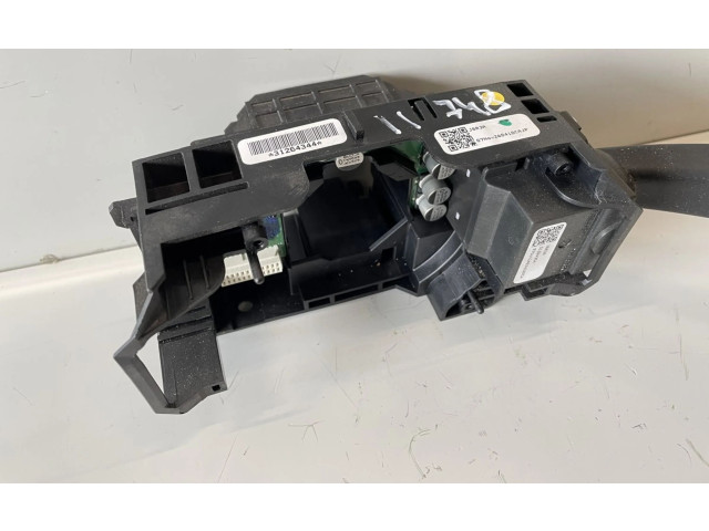 Переключатель дворников 31264344, 31264344   Volvo V70