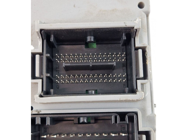 Блок предохранителей 00519749220   Ford Ka    