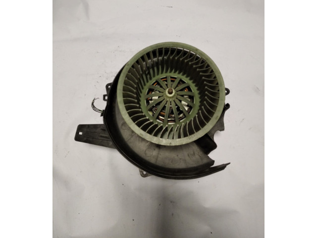Вентилятор печки 6Q1820015A Audi A2