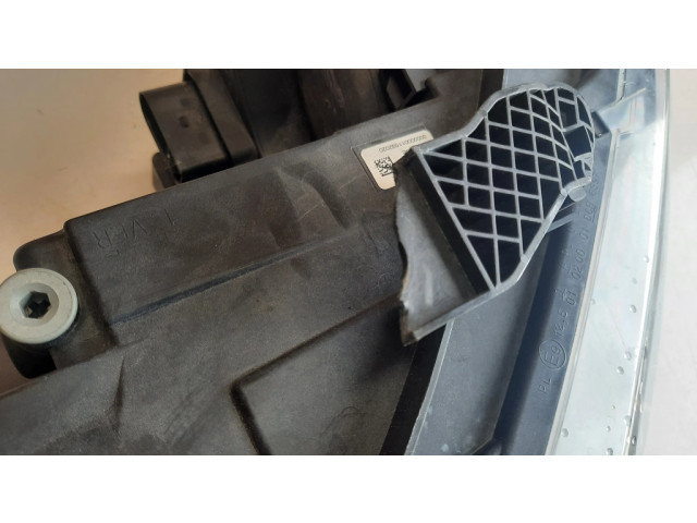 Передняя фара  