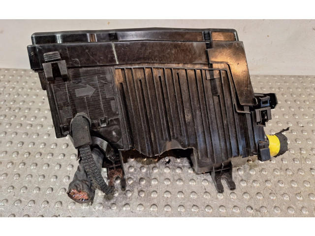 Блок предохранителей  S17986691, 403887204S   Dacia Sandero III    