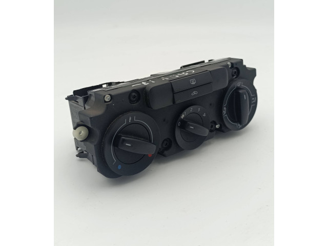 Блок управления климат-контролем    Volkswagen Caddy