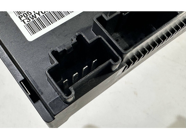 Блок управления коробкой передач 05150733AD Jeep Grand Cherokee