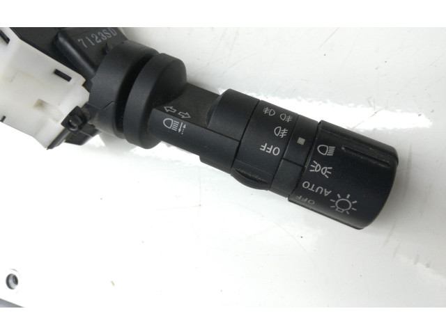 Ручка поворотов/ фонарей