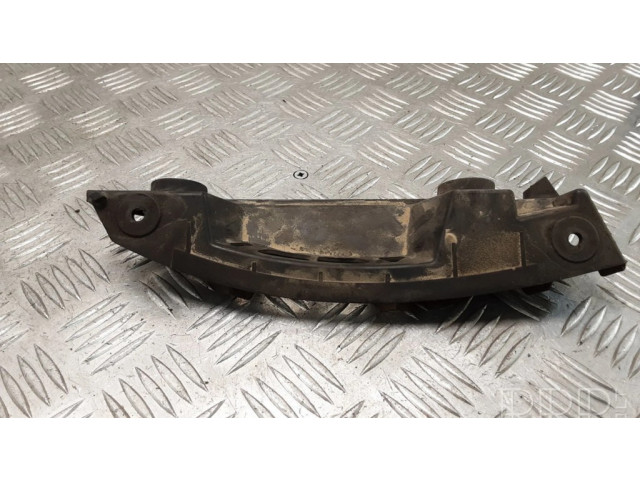 Задний держатель бампера