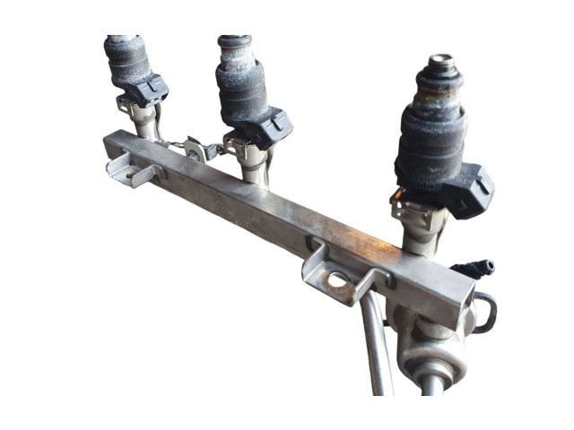 Топливная рампа 078133681AJ, 078133551AC   Audi A6 S6 C5 4B   для двигателя AGA