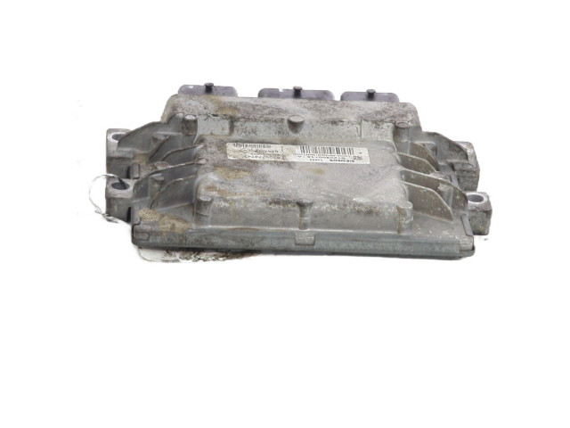 Блок управления двигателя 8200774747   Renault Twingo II