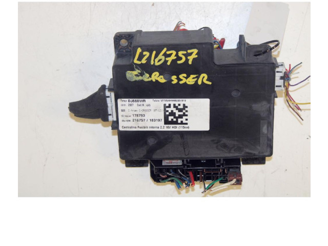 Блок предохранителей    Citroen C-Crosser    