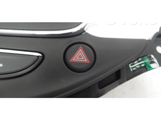 Дисплей 42342511 Vauxhall Astra K