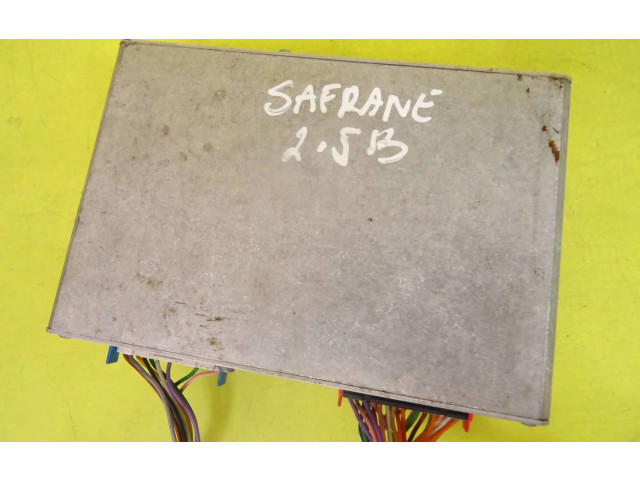 Řídící jednotka 7700847660   Renault Safrane 1997