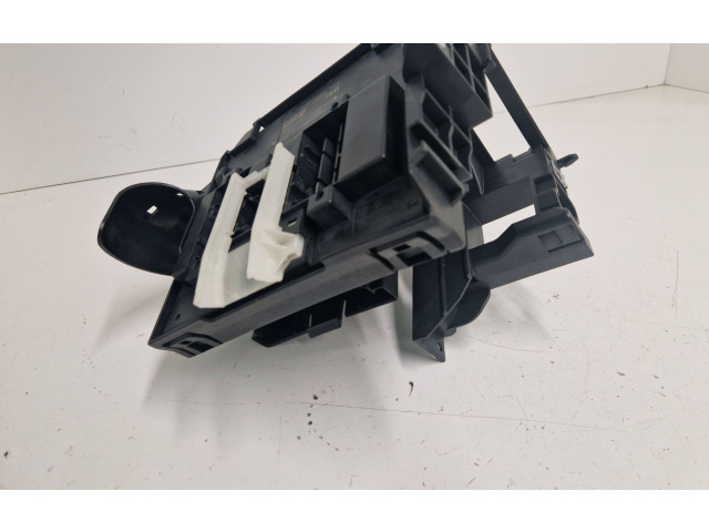 Блок предохранителей 5Q1941395 Audi A3 S3 8V