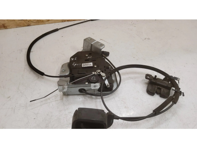 Замок задней крышки