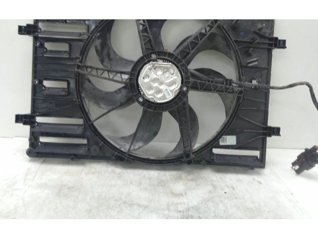 Электрический вентилятор радиаторов 5q0121203DE Audi Q3 F3