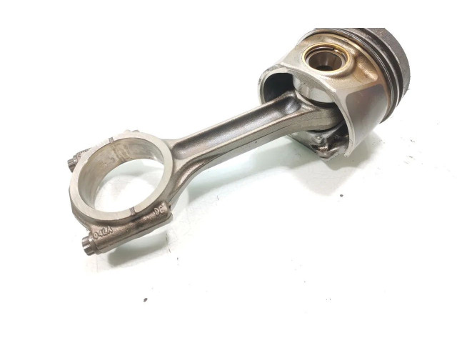 Поршень с шатуном DFSD Volkswagen Caddy