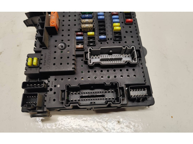 Блок предохранителей 30728512, 00006299350   Volvo XC90    