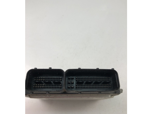 Блок управления двигателем Блок управления 03G906021PB, 0281013897   Volkswagen PASSAT B6