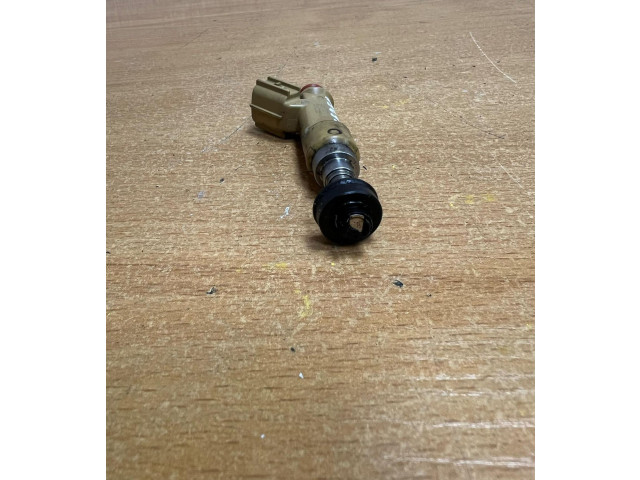 Vstřikovač 232500T030, F5350 Toyota Avensis T270